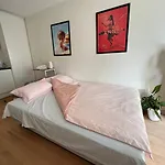 Cosy Studio Near The Eiffel Tower